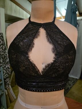 Victorias Secret Black Very Sexy Bralette*Lace with Keyhole Sz M